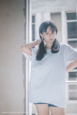 亚洲自偷自拍另类图片